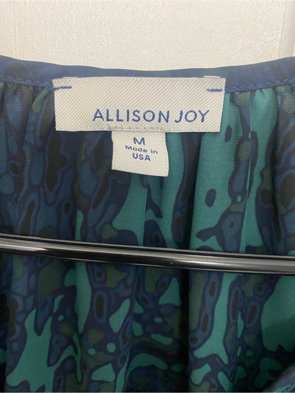 Allison Joy Abstract V-Neck Blouse Green Navy M - Picture 4 of 5